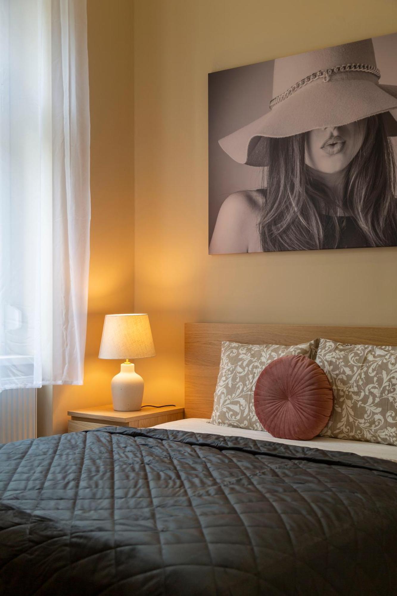 Spacious Bajcsy Residence In The Heart Of Budapest Exteriör bild